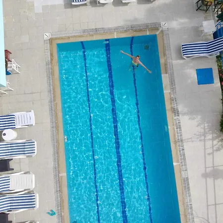 מלון דירות Asia Apart Hotel